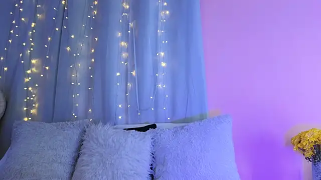 hannacruzsj online show from 10/22/25, 08:41