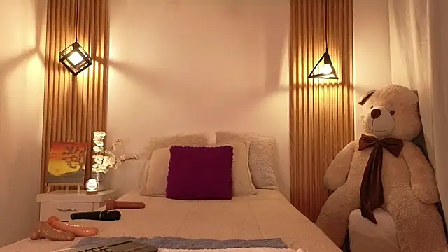 hannacruzsj online show from 04/13/26, 02:37