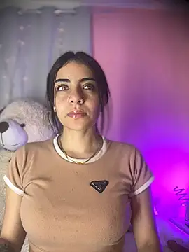 hannacruzsj online show from 12/18/25, 04:22