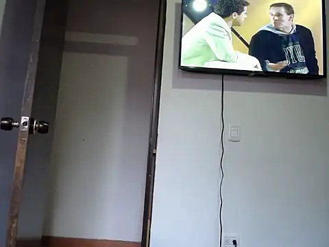 Laura martin  online show from 11/15/25, 09:30