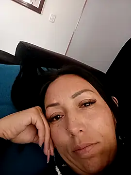 Laura martin  online show from 03/03/25, 05:41