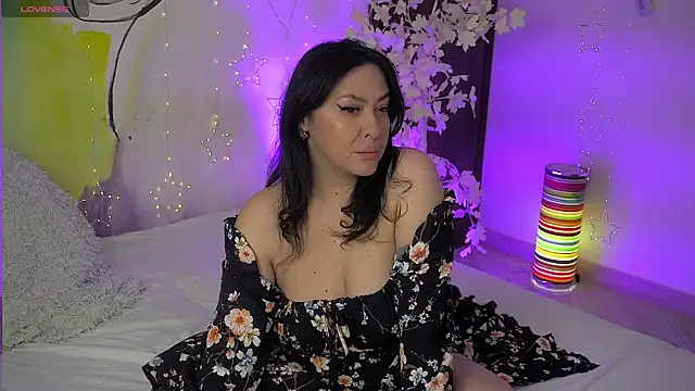 GracyJee online show from 05/19/26, 07:59