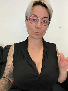 marinella07 online show from 06/26/26, 07:36