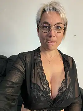 marinella07 online show from 06/12/26, 07:39