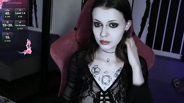 prettybones online show from 10/22/25, 11:25