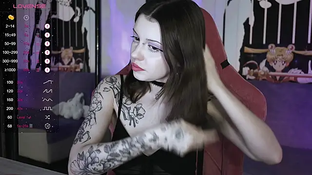 Snapshot of prettybones chatting on 12/03/24, 01:17 prettybones online show from 12/03/24, 01:17