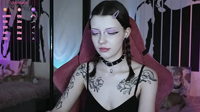 Snapshot of prettybones chatting on 02/27/25, 06:09 prettybones online show from 02/27/25, 06:09
