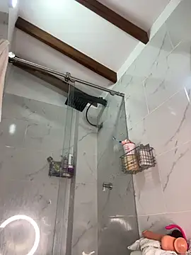 Juanelopez1 online show from 10/05/25, 09:38