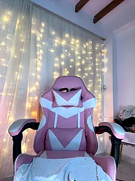 Juanelopez1 online show from 11/15/25, 05:00