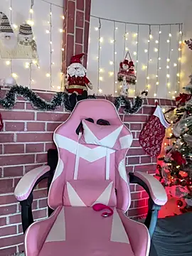 Juanelopez1 online show from 12/14/25, 02:51