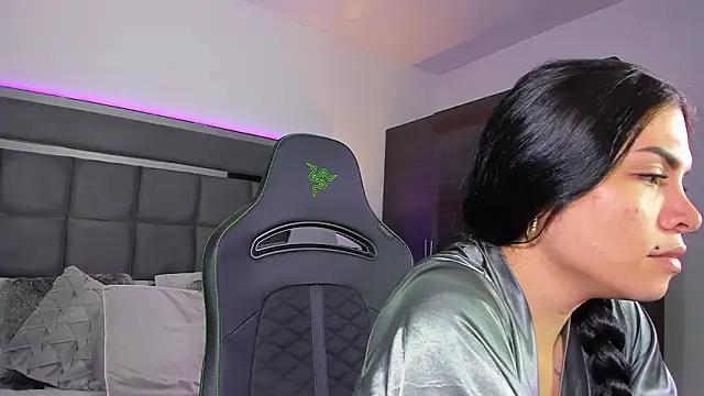 Emmilysantibanez online show from 03/18/26, 02:52