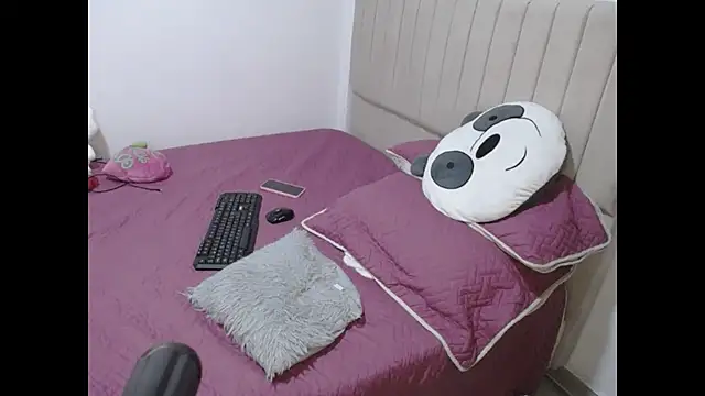 Snapshot of Stepmom_slut_50 chatting on 09/13/25, 09:26 Stepmom slut 50 online show from 09/13/25, 09:26