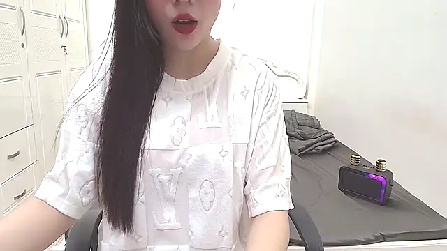 Snapshot of Babysex-2k chatting on 03/11/25, 11:33 Babysex-2k online show from 03/11/25, 11:33