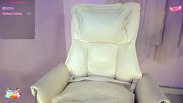   18Angel   online show from 01/07/26, 06:46