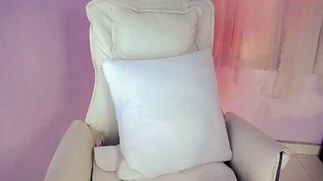   18Angel   online show from 11/19/25, 06:46