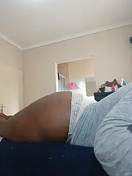 Snapshot of curvybigAssxx chatting on 06/08/26, 07:20 curvybigAssxx online show from 06/08/26, 07:20