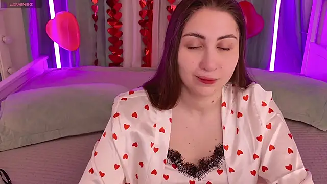 Snapshot of WinryRoss chatting on 02/11/26, 04:56 WinryRoss online show from 02/11/26, 04:56