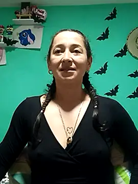 emilypoppy3 online show from 02/13/25, 04:50