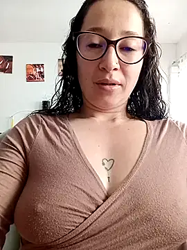 emilypoppy3 online show from 03/07/26, 08:03