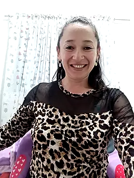 emilypoppy3 online show from 11/19/25, 02:00