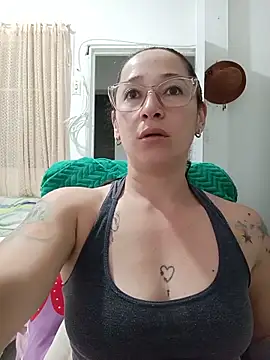 emilypoppy3 online show from 06/11/26, 01:05