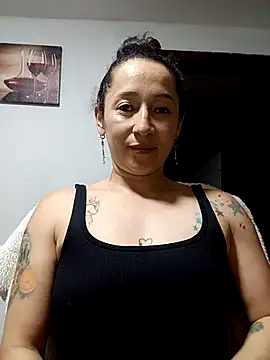 emilypoppy3 online show from 09/12/25, 09:58