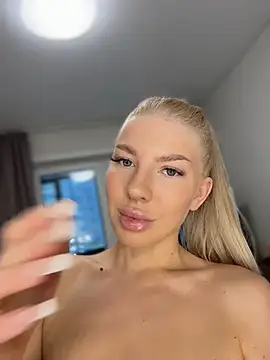 NewLale online show from 12/15/25, 03:01