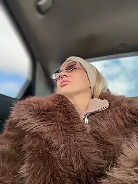 NewLale online show from 04/11/26, 03:58