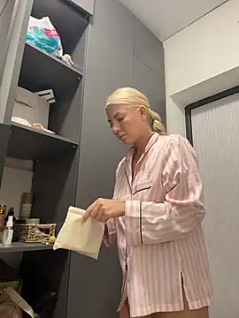 NewLale online show from 04/06/26, 01:56