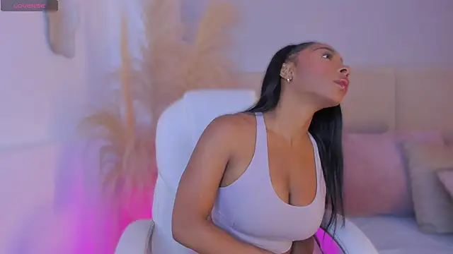 aprilebony  online show from 03/30/26, 10:39