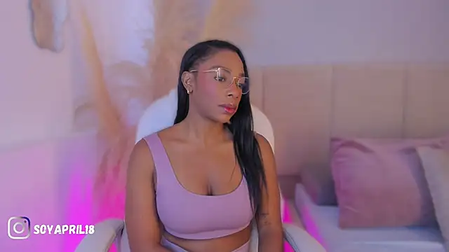 aprilebony  online show from 04/07/26, 10:28