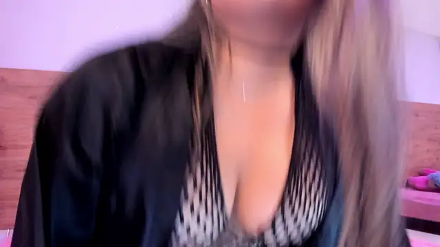 DeboraEvans online show from 12/03/25, 08:30