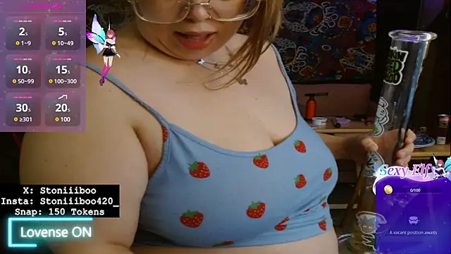 Snapshot of Stoniiiboo chatting on 02/13/25, 04:28 Stoniiiboo online show from 02/13/25, 04:28