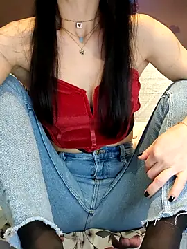 Melody87 online show from 12/18/25, 07:40