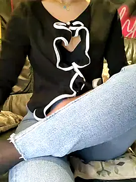 Melody87 online show from 11/29/25, 09:15