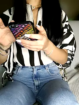 Melody87 online show from 10/31/25, 06:26