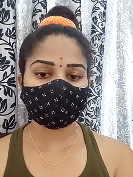 Snapshot of Angleannie chatting on 09/14/25, 02:28 Angleannie online show from 09/14/25, 02:28