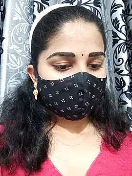 Snapshot of Angleannie chatting on 09/24/25, 01:39 Angleannie online show from 09/24/25, 01:39