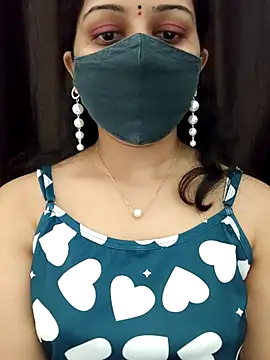 Snapshot of Angleannie chatting on 07/16/26, 03:31 Angleannie online show from 07/16/26, 03:31