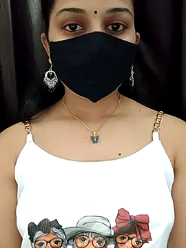 Angleannie online show from 05/17/26, 02:17