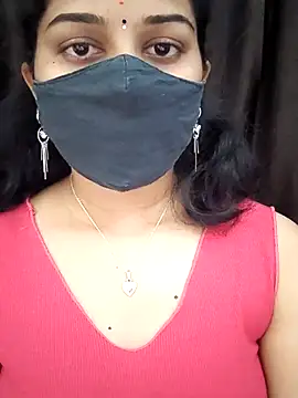 Snapshot of Angleannie chatting on 02/14/26, 06:30 Angleannie online show from 02/14/26, 06:30