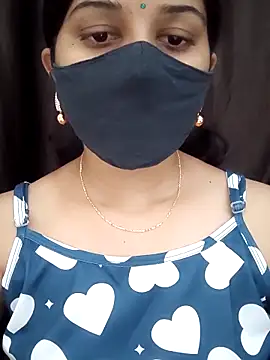 Snapshot of Angleannie chatting on 11/20/25, 01:01 Angleannie online show from 11/20/25, 01:01