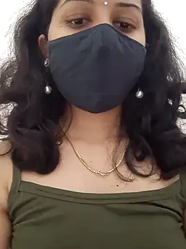 Snapshot of Angleannie chatting on 10/16/25, 04:10 Angleannie online show from 10/16/25, 04:10