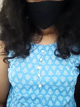 Snapshot of Angleannie chatting on 10/01/25, 03:38 Angleannie online show from 10/01/25, 03:38