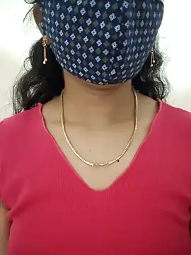 Snapshot of Angleannie chatting on 10/30/25, 04:26 Angleannie online show from 10/30/25, 04:26