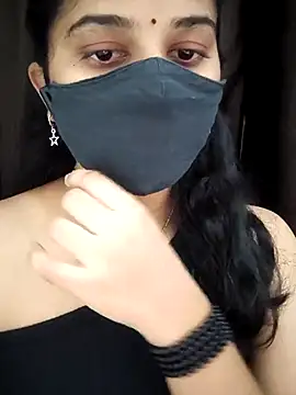 Snapshot of Angleannie chatting on 12/16/25, 07:29 Angleannie online show from 12/16/25, 07:29