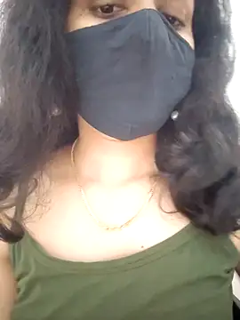 Snapshot of Angleannie chatting on 10/16/25, 04:15 Angleannie online show from 10/16/25, 04:15