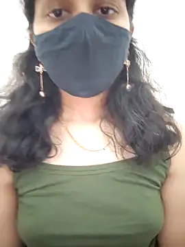 Snapshot of Angleannie chatting on 10/27/25, 11:22 Angleannie online show from 10/27/25, 11:22