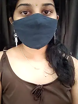 Snapshot of Angleannie chatting on 11/29/25, 05:24 Angleannie online show from 11/29/25, 05:24