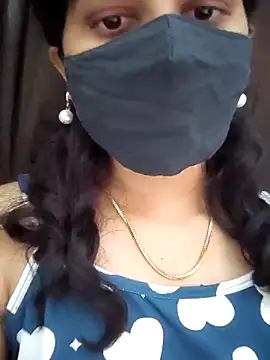 Snapshot of Angleannie chatting on 12/02/25, 04:09 Angleannie online show from 12/02/25, 04:09